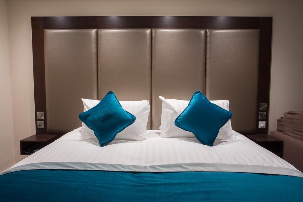 Burton Hotel Kington  Room photo